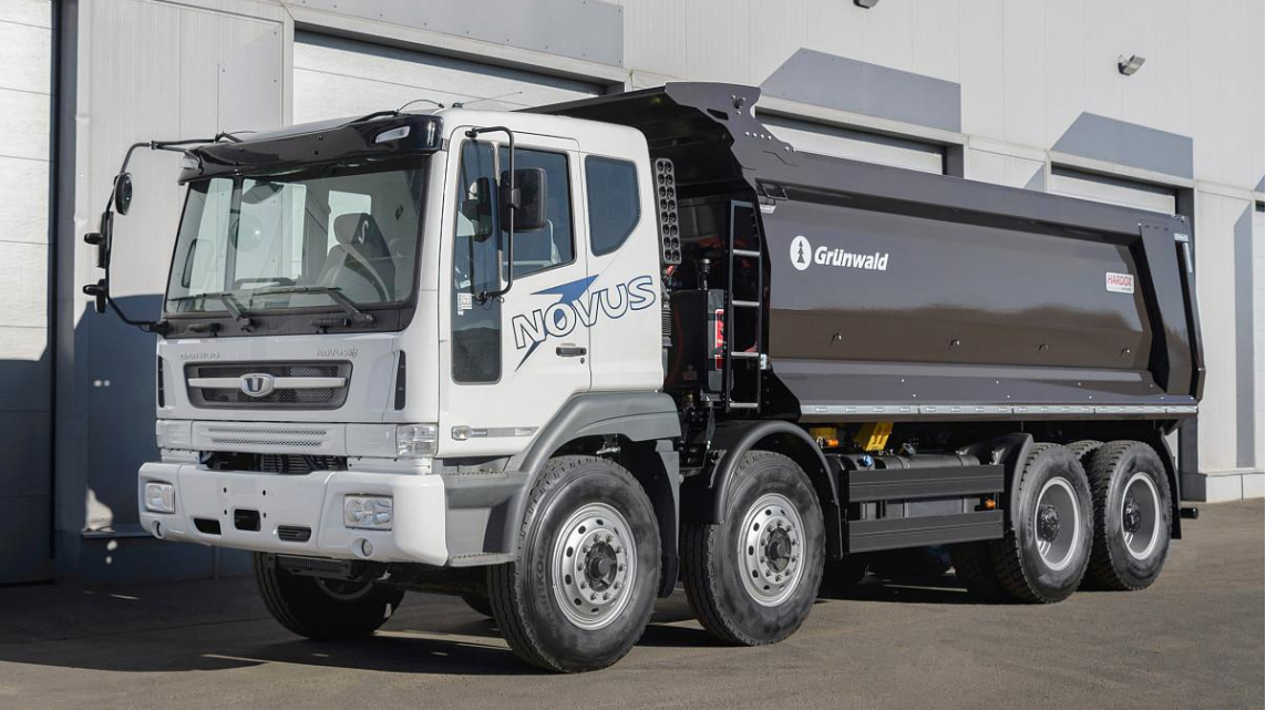  Daewoo Novus CR8M7 Самосвал